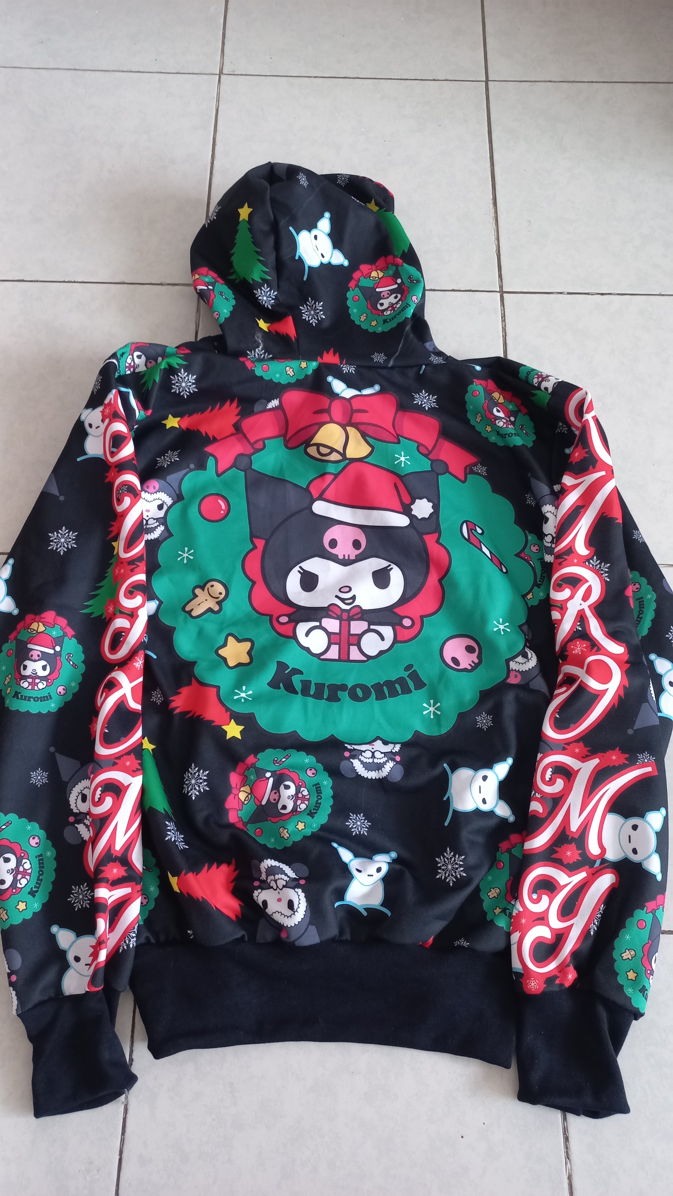 Sudadera Kuromi Navideña