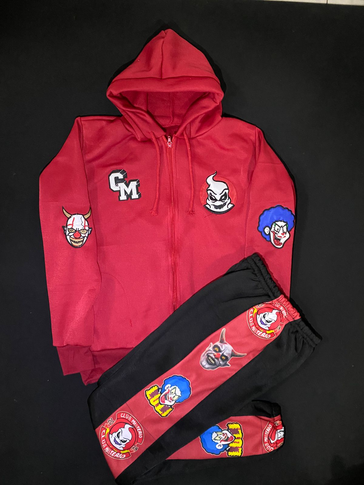 Conjunto Alfa Rojo Club Misterio